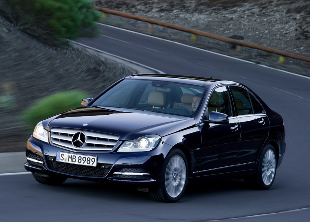 Facelift of 2012 Mercedes C-Class revealed