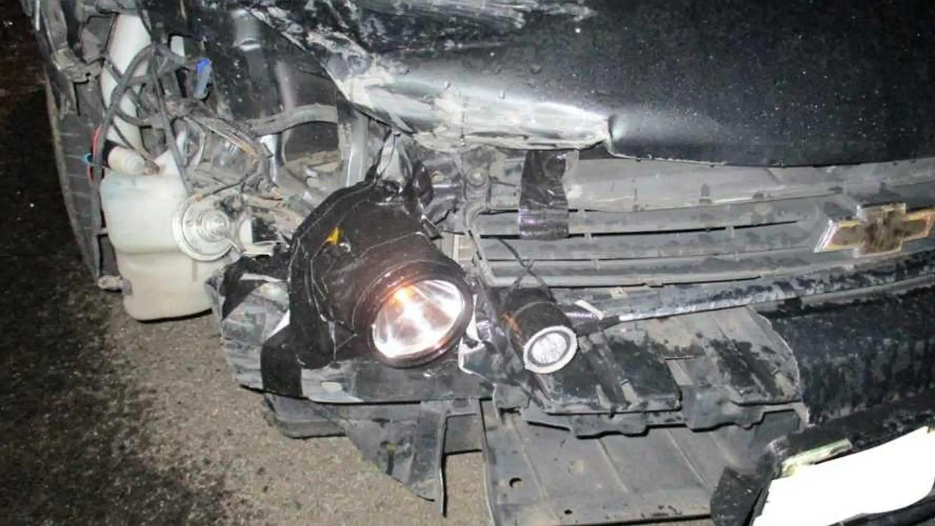 Man Gets Busted for Duct-Taping Flashlights to His Car for Headlights