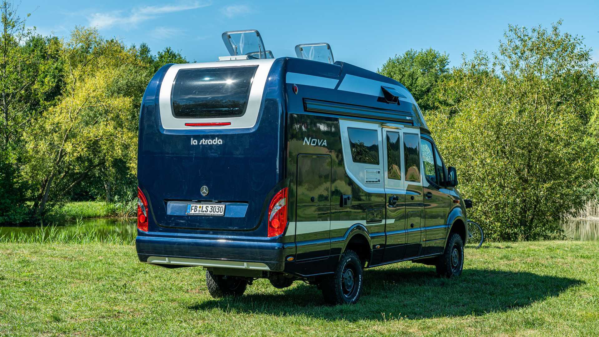 La Strada Nova M Camper Keeps the Van Look