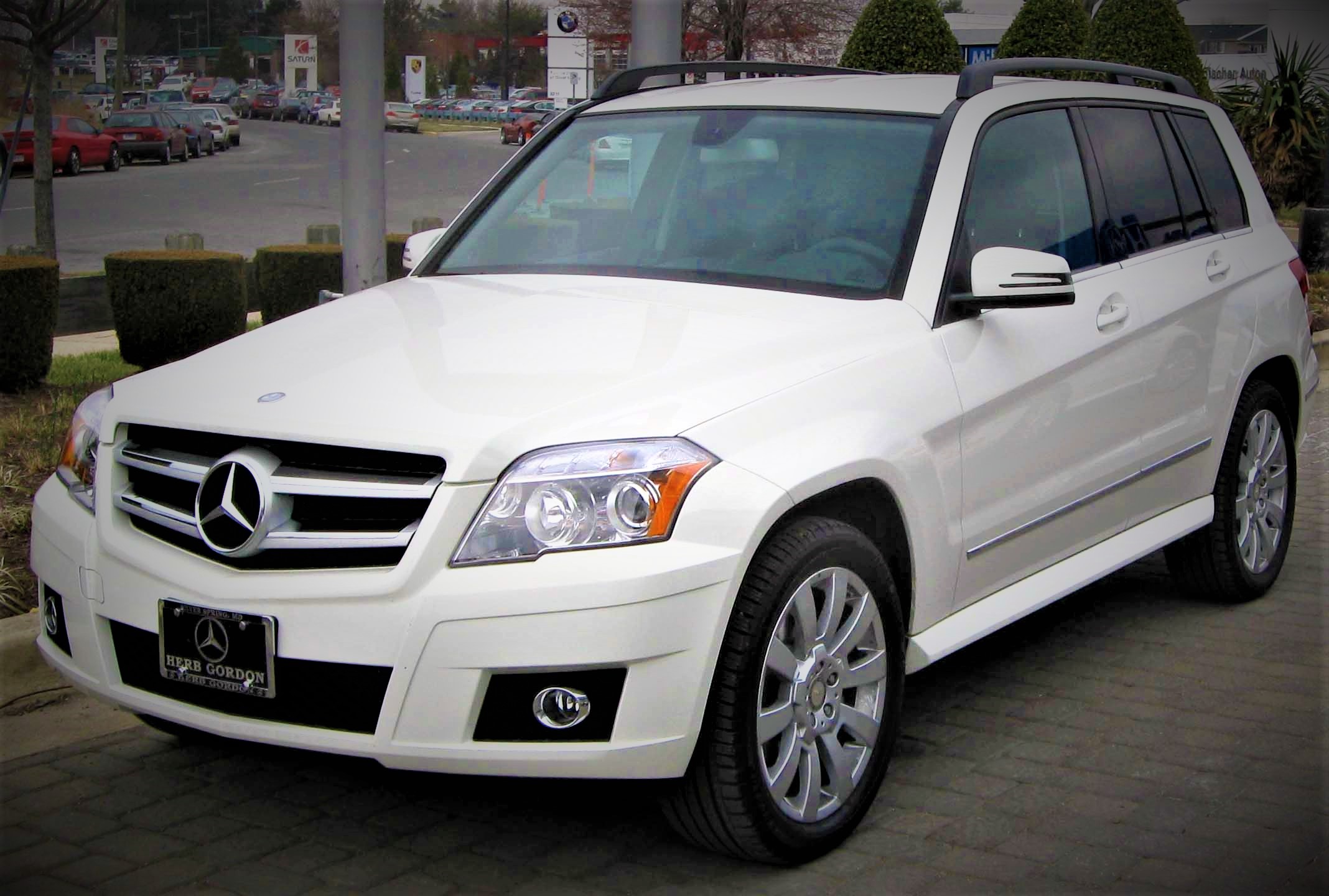 New Mercedes-Benz GLK In Detail