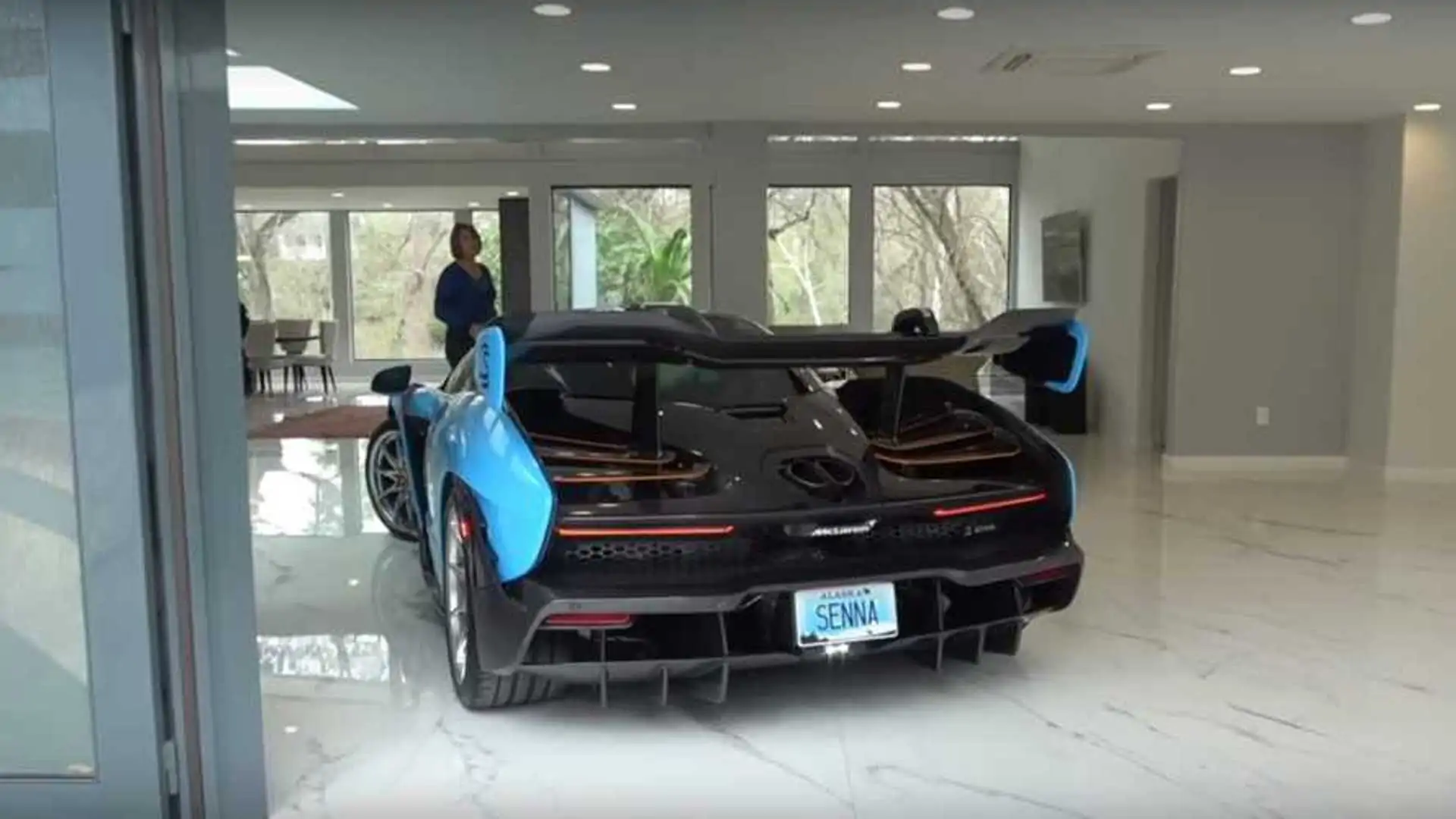 McLaren Senna owner parks his car in the living room