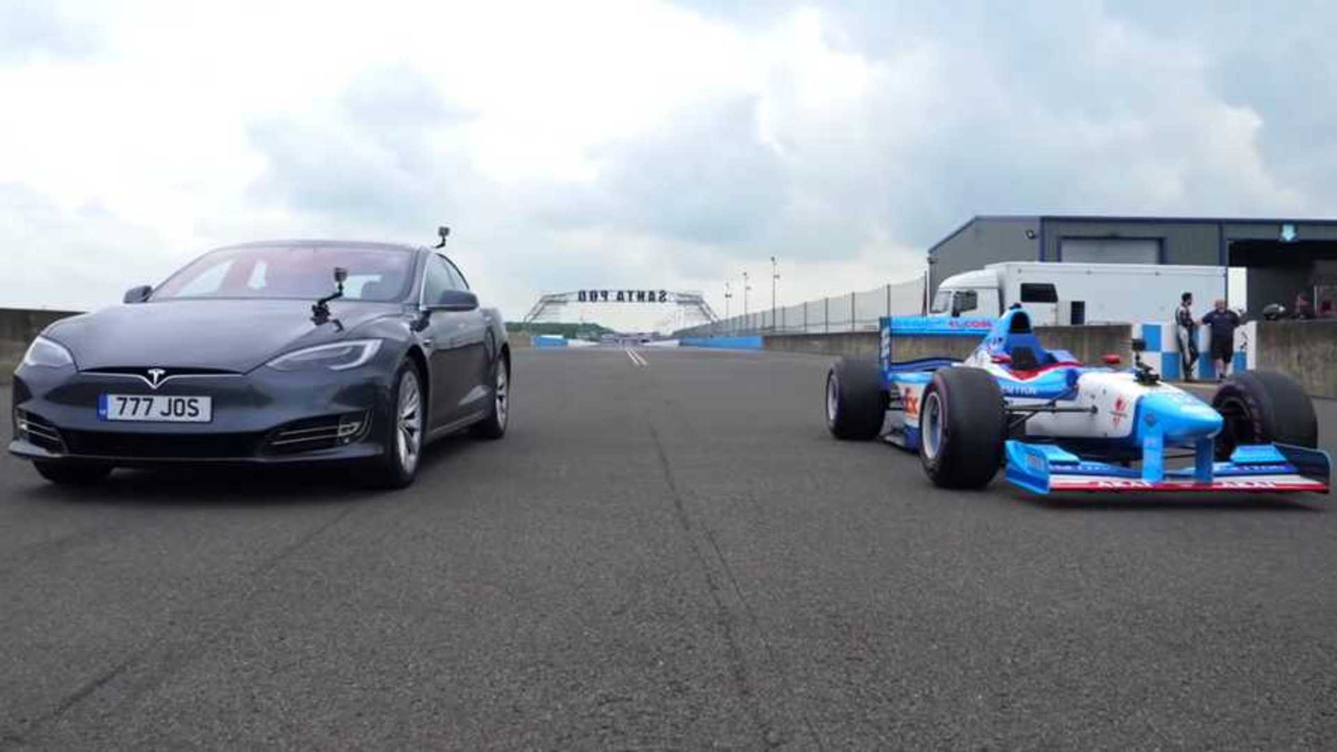 Tesla Model S Drag Races V10 F1 Car