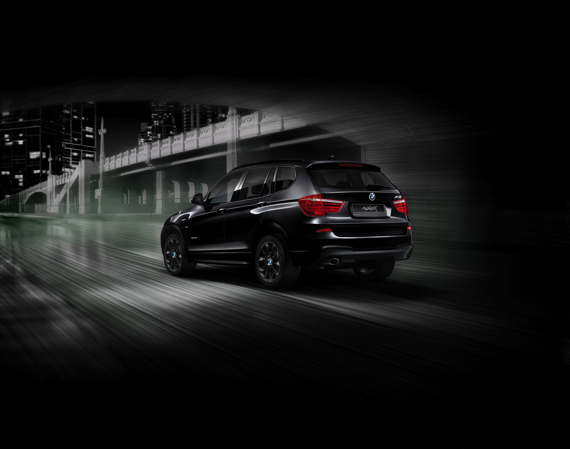 Blackout Edition for the BMW X3 in Japan