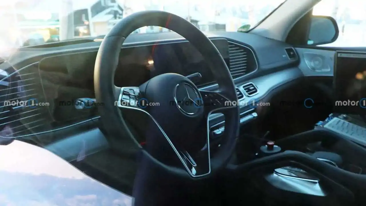 2023 Mercedes GLE Facelift - Inside and Out