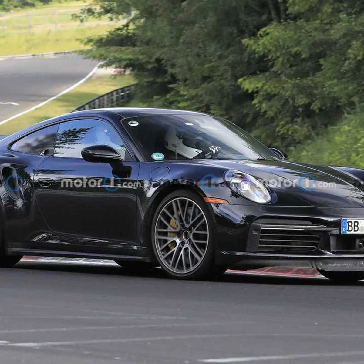 Porsche 911 Hybrid Reconfirmed by Company Boss