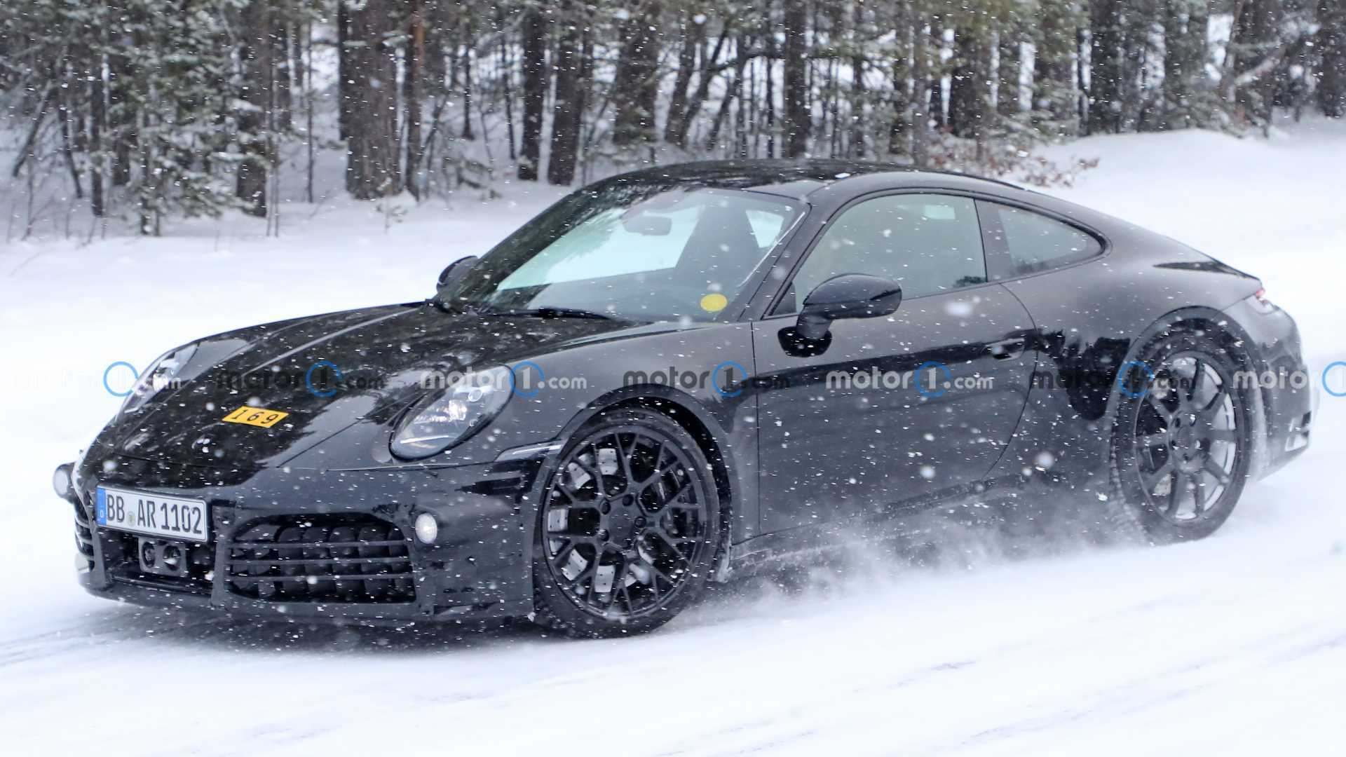 Porsche 911 Hybrid Reconfirmed by Company Boss