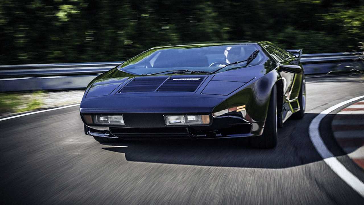 American-Made Vector Supercar Creator Has Died