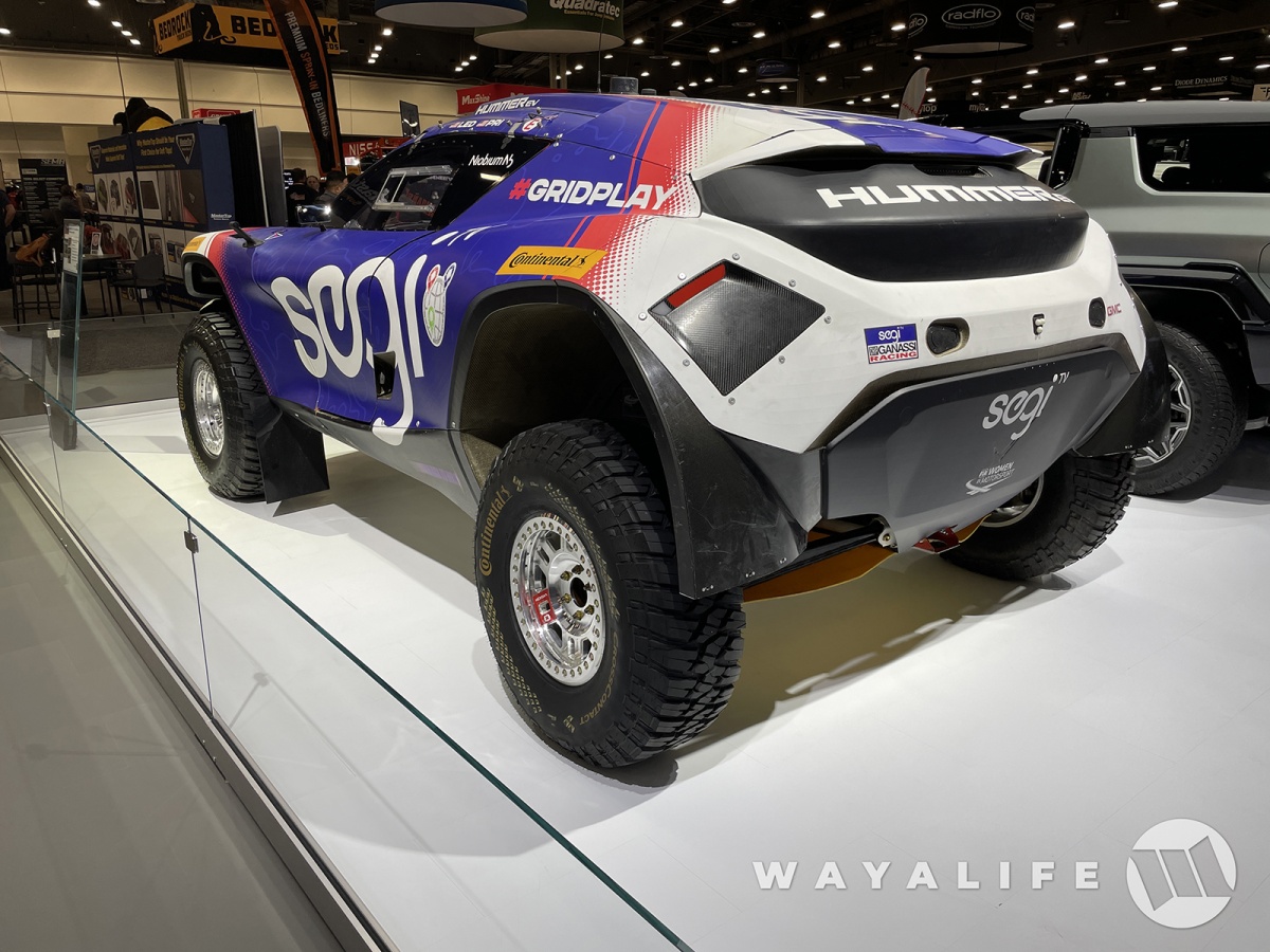 SEMA: Hummer goes off-road