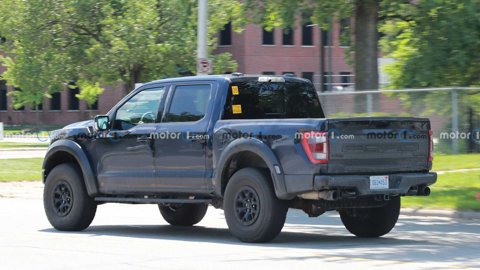 Ford F-150 Raptor Gets Dirty in The Desert