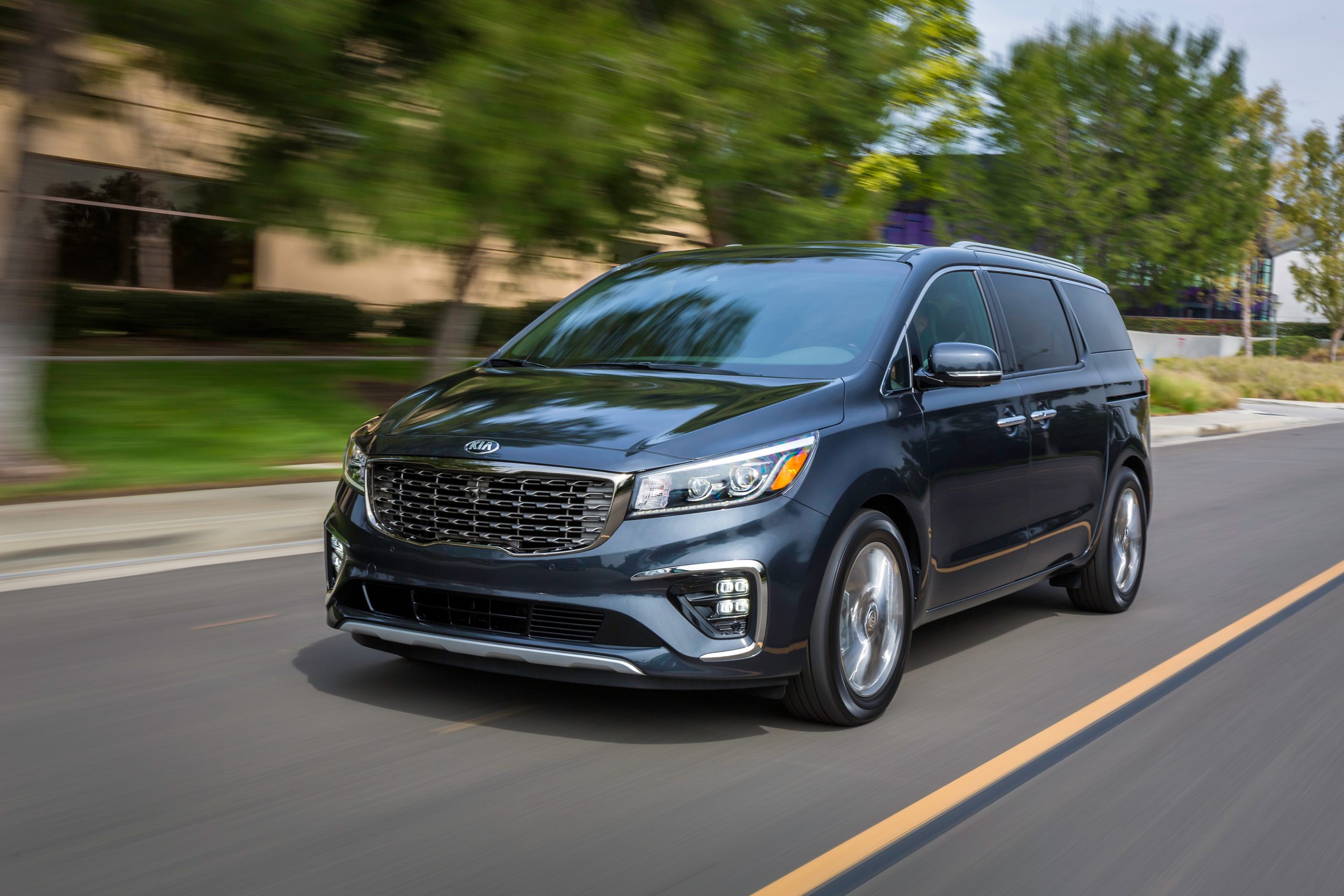 New 8-Speed Auto and a Refreshed 2019 Kia Sedona arrive in NY