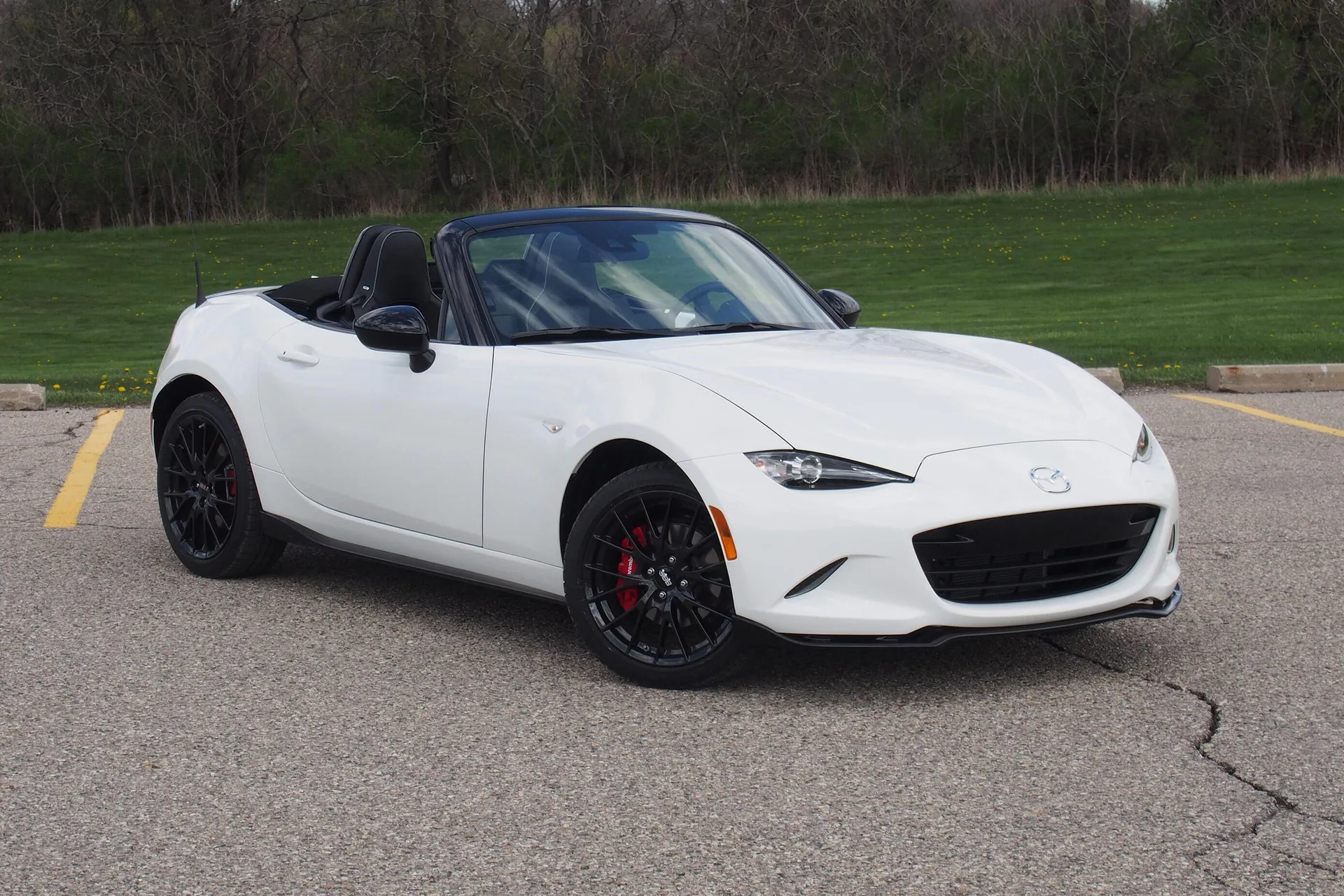 2020 Mazda MX-5 Miata gets new standard tech, price bump