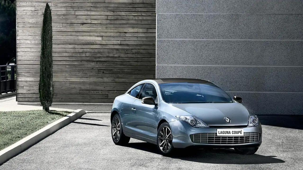 2012 Renault Laguna Coupe unveiled