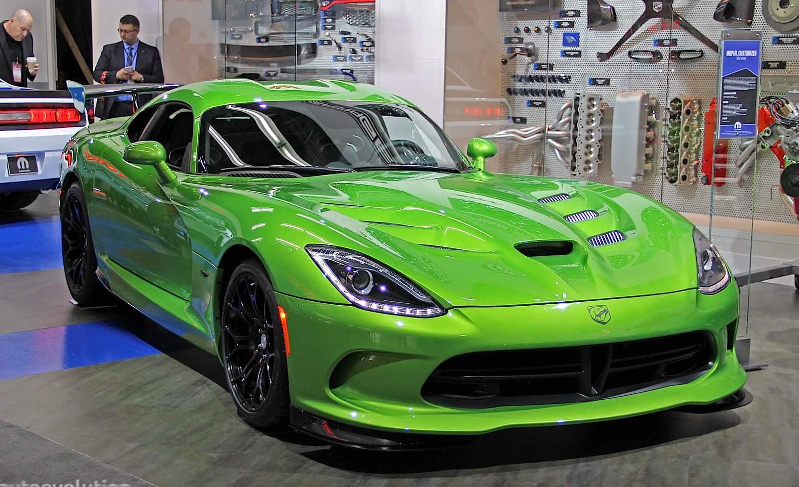 2014 Viper SRT Roadster speculative render