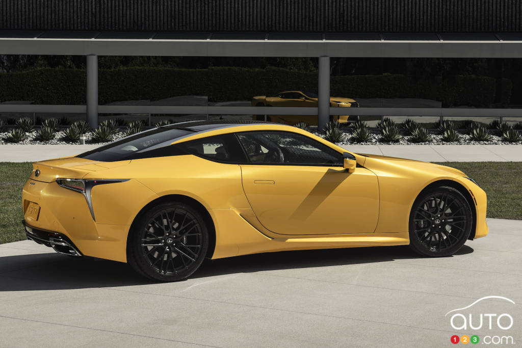 Lexus Introduces the Colorful LC and UX One-Offs at Pebble Beach