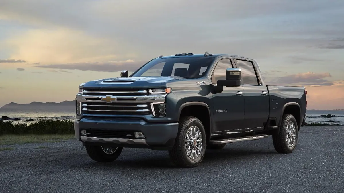 2020 Chevrolet Silverado HD Has New V8, Can Tow 35,500 Pounds