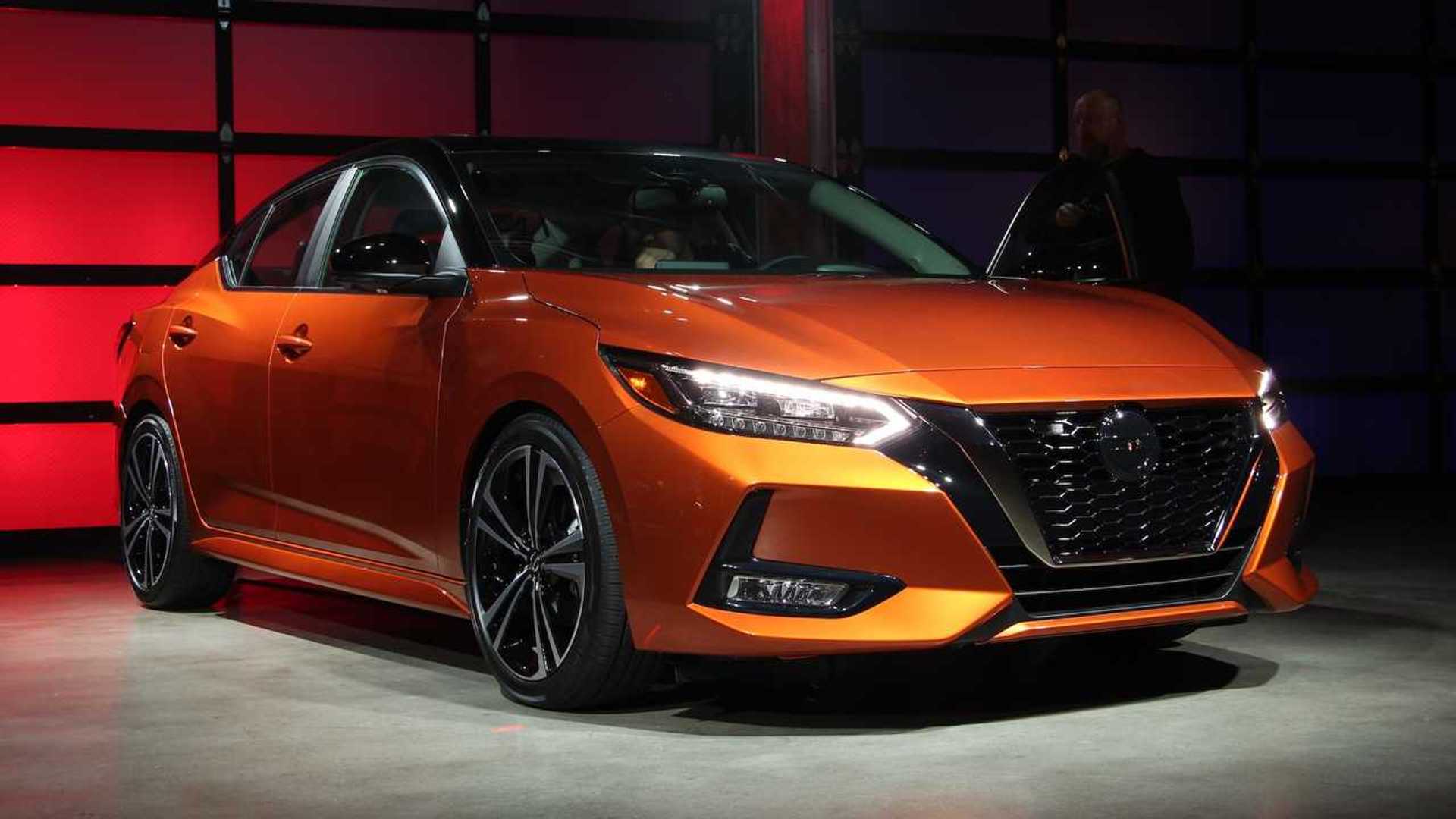 UPDATE: The 2020 Nissan Sentra debuts with sleek looks and better tech