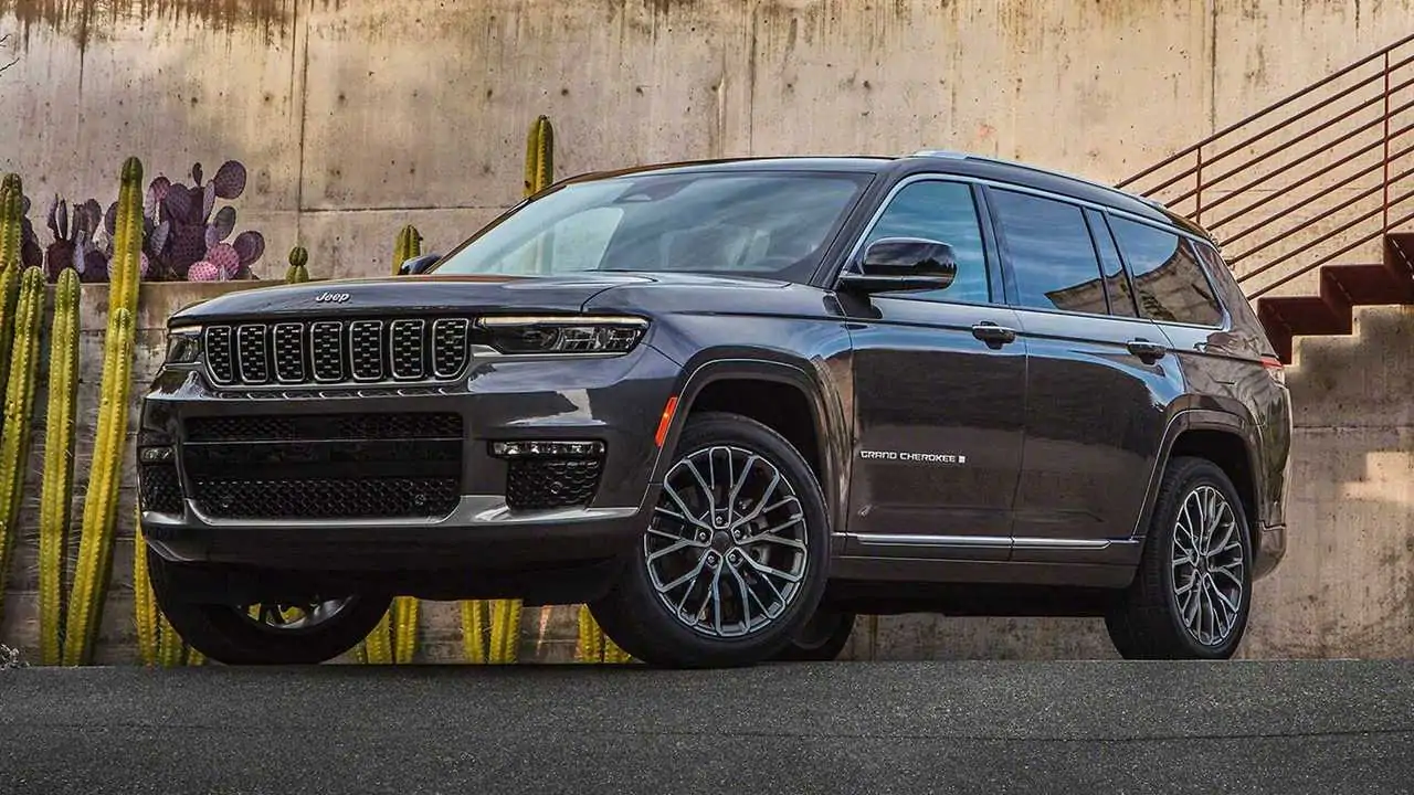 2022 Jeep Grand Cherokee L gets styling packages, new colors, and more screens