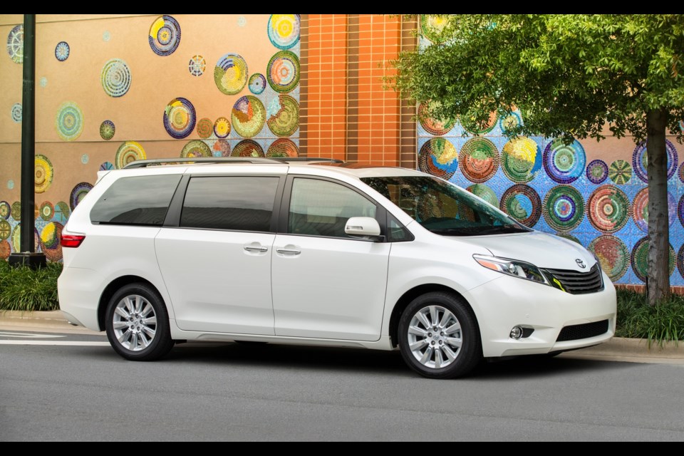 Toyota Sienna recall for side doors that can slide open