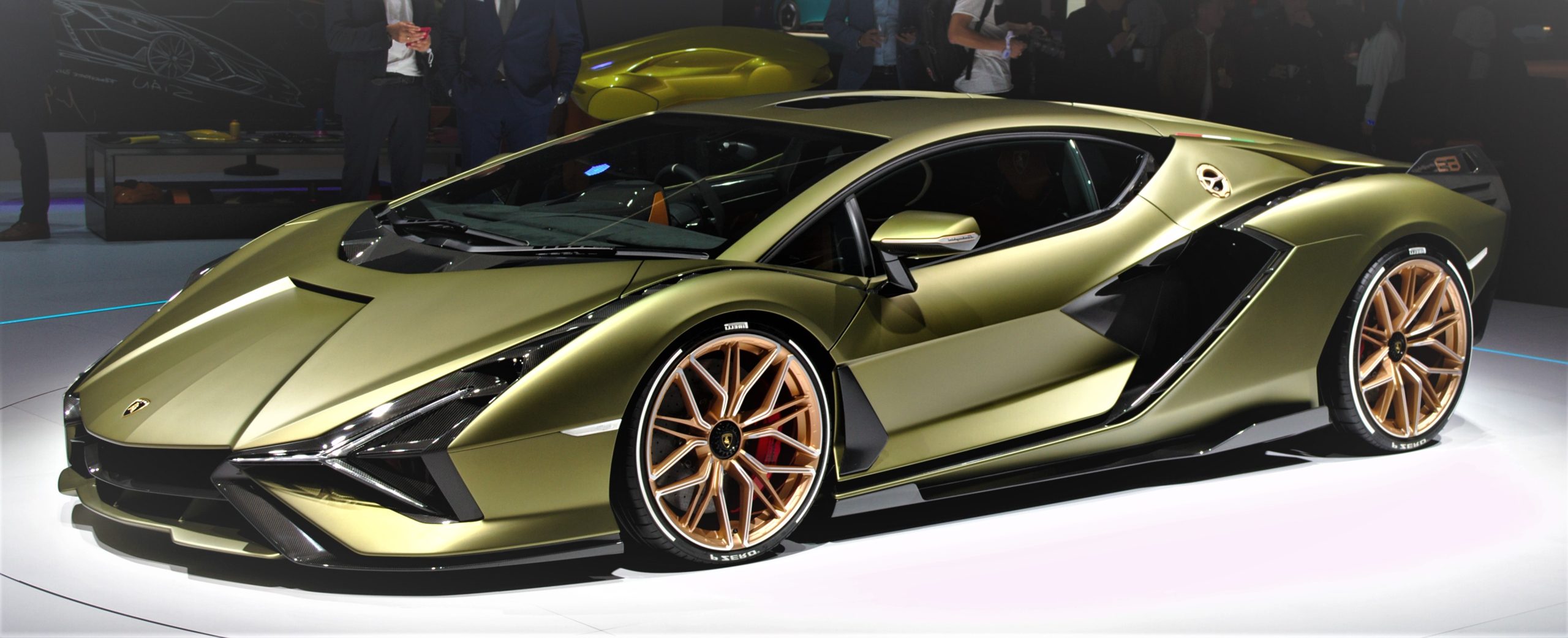 Lamborghini Sian officially debuts tomorrow, but you can see it now