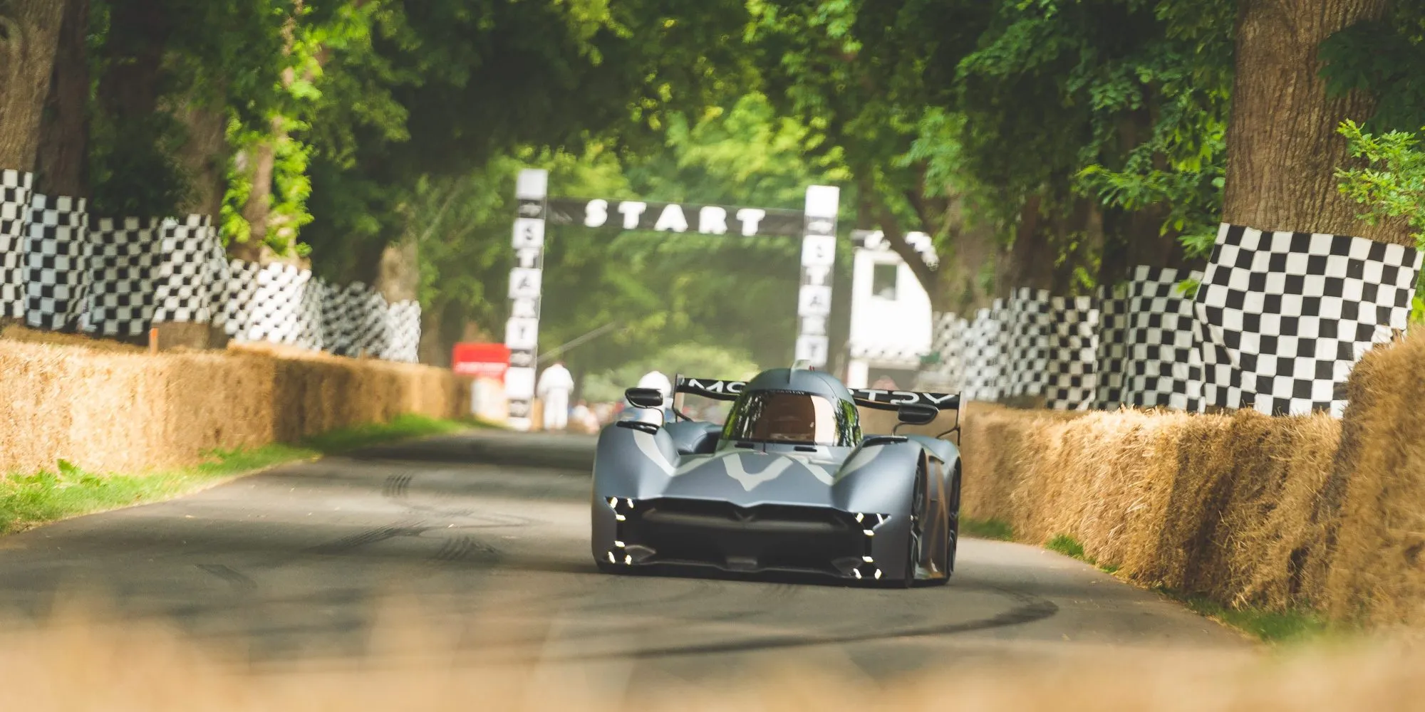 Goodwood Does Not Have Anything to Do With This Extremely Fast Bus Hill Climb