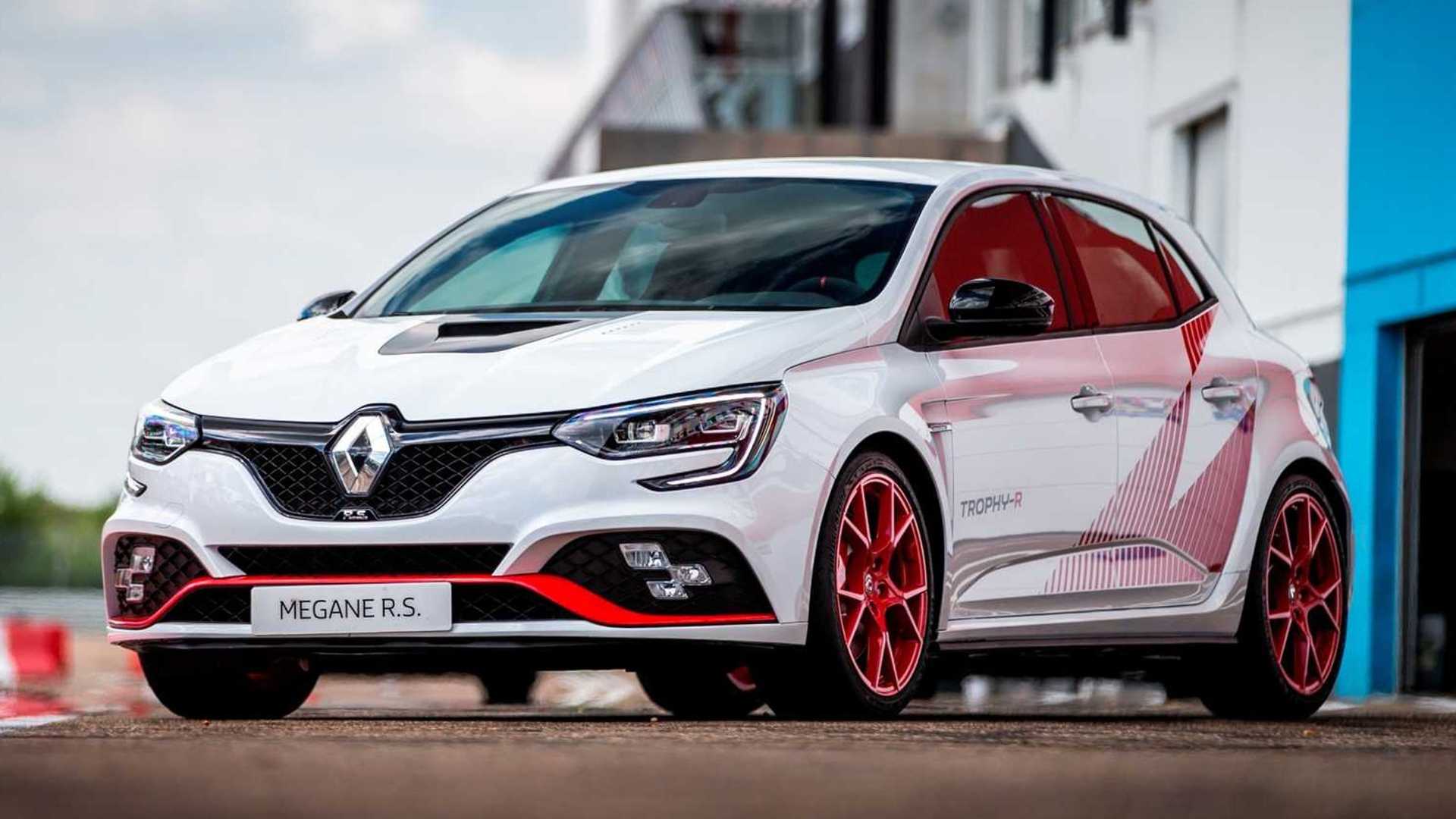 Renault Megane RS Trophy - R Seen Camo-Free at Promo Filming