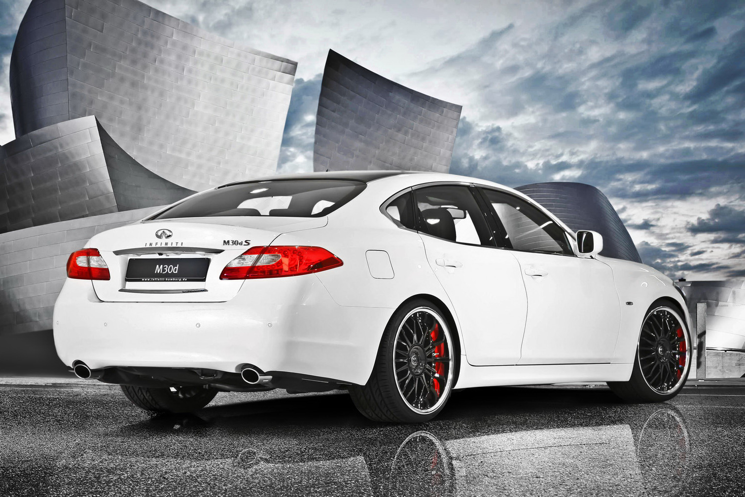 German dealer tunes Infiniti's M30d S