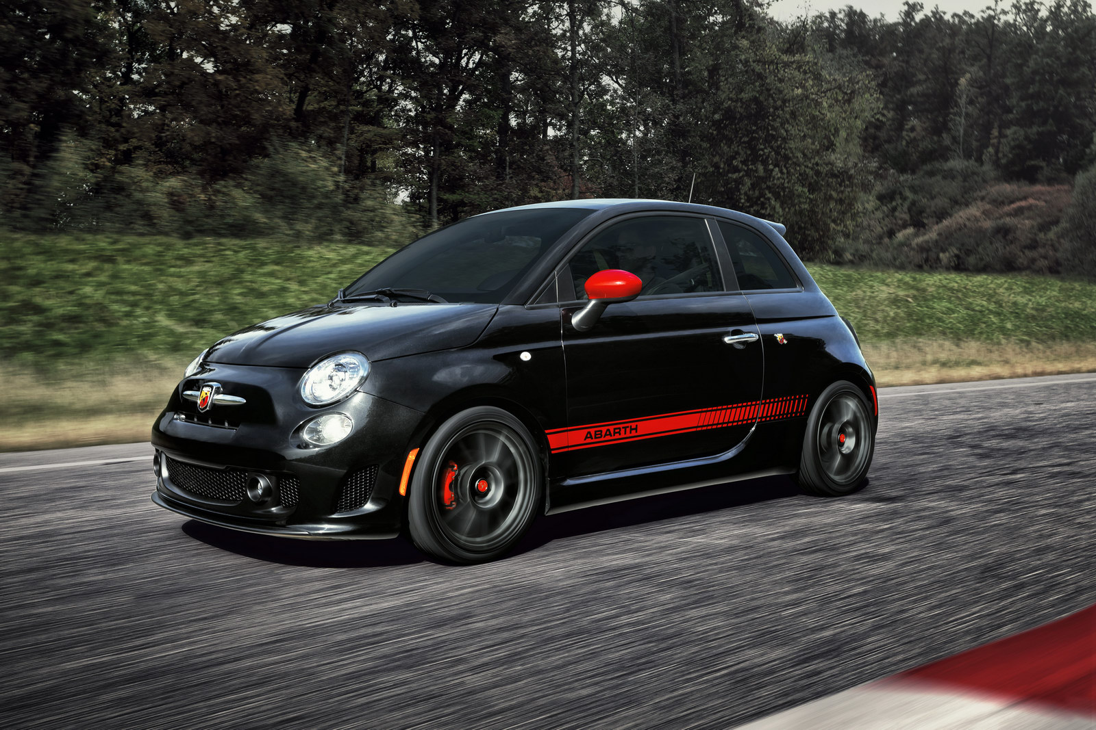 Unveiled 2012 Fiat 500 Abarth (U.S. spec) in L.A.