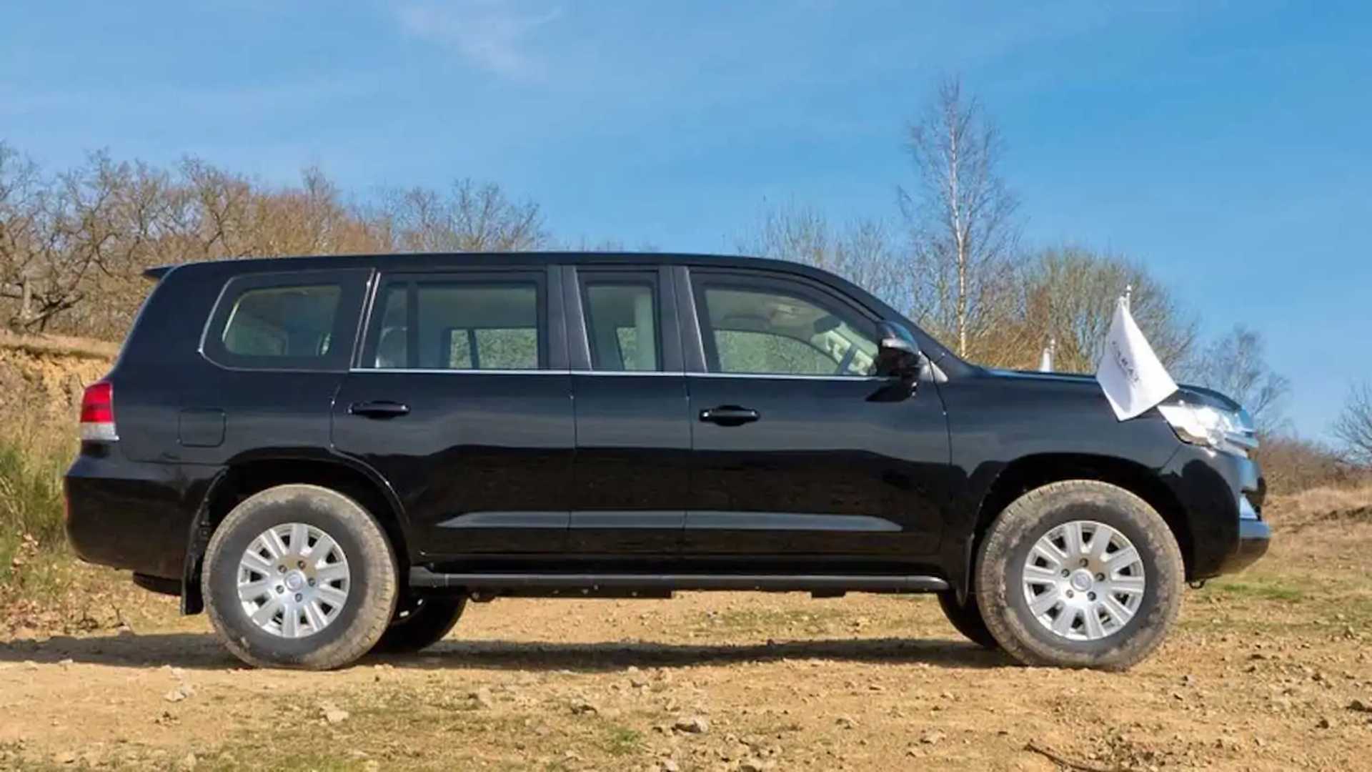 This Toyota Land Cruiser Stretched Is Bulletproof and Has a Parade Roof