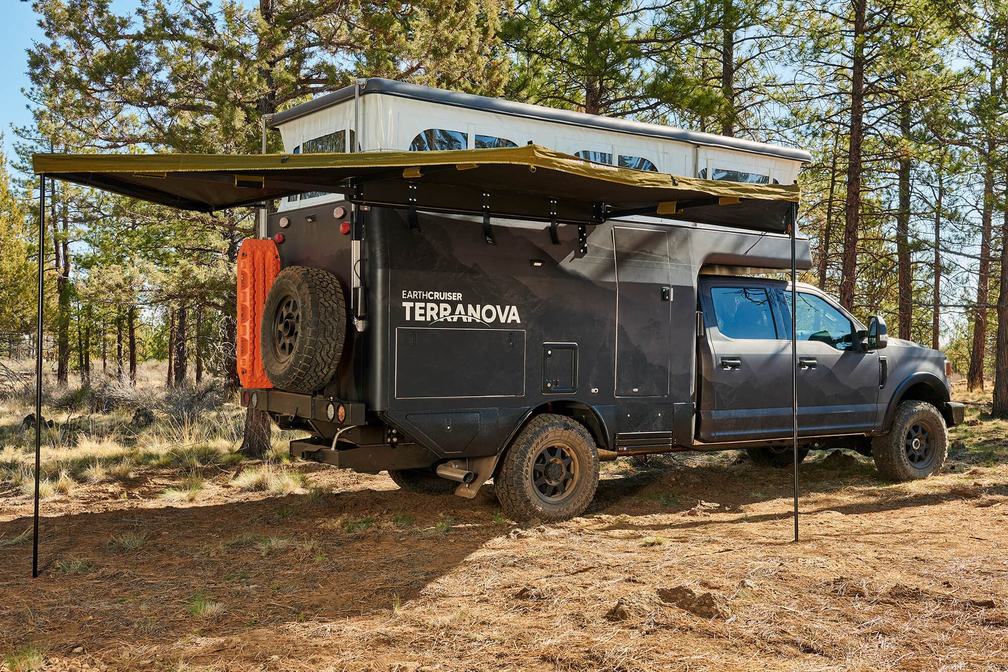 EarthCruiser Terranova Wants to Raise the Roof for Truck Campers