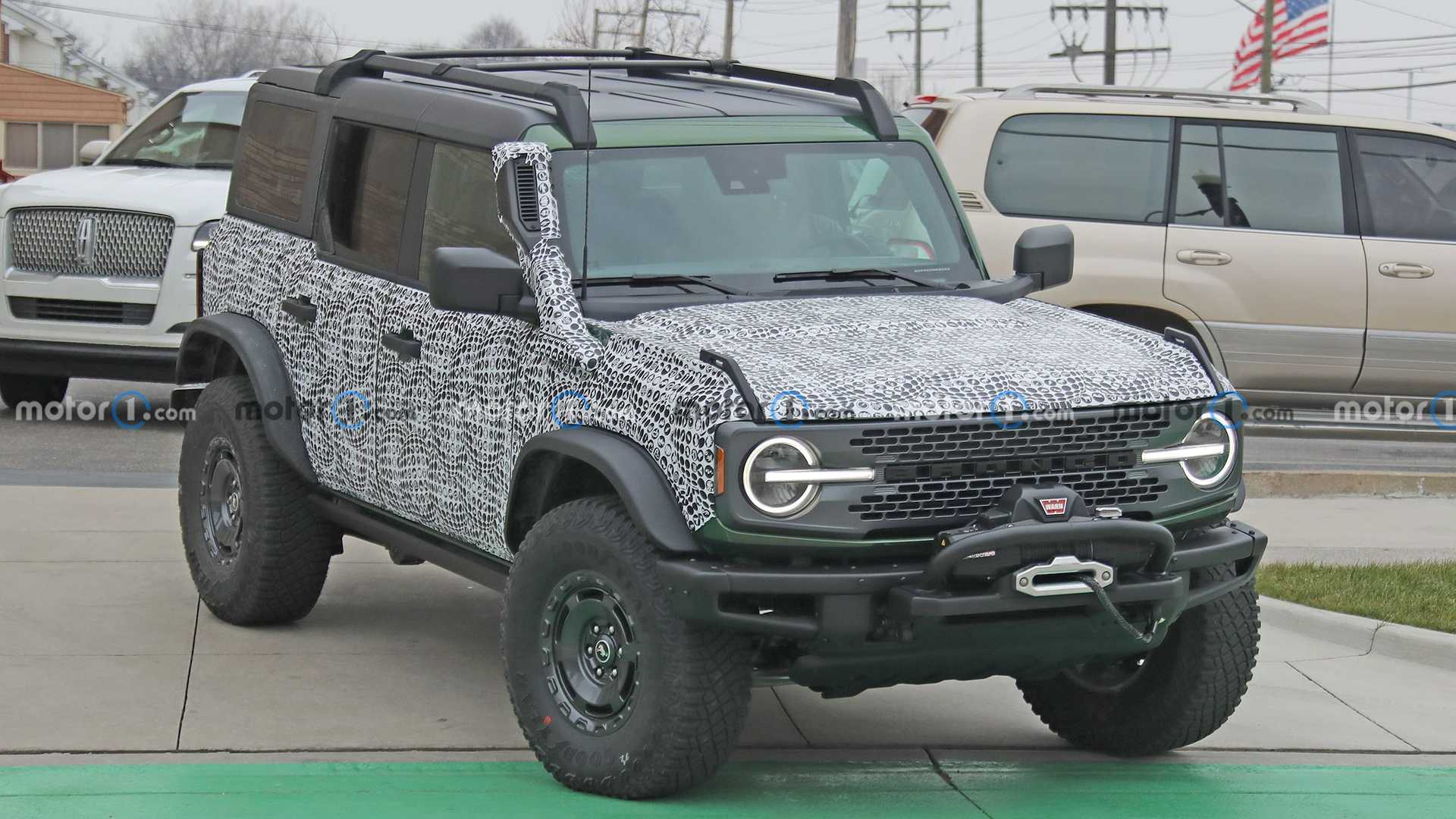 Spy shots from the Ford Bronco Everglades Leave Little to The Imagination