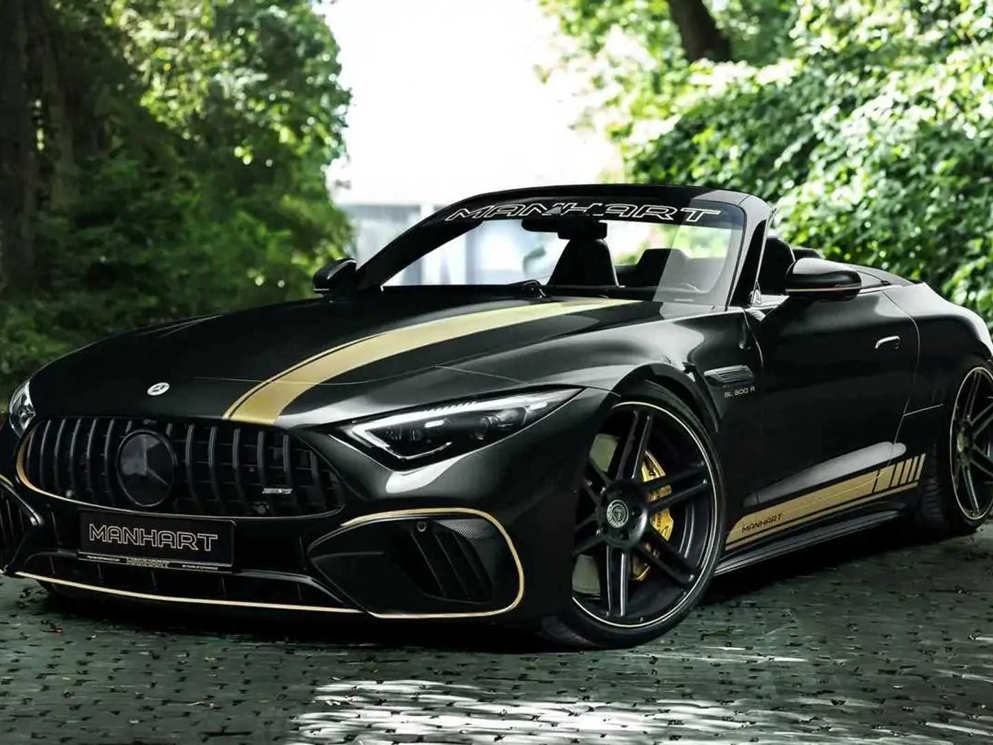 Mercedes-AMG SL Bold in Black with 800-HP Manhart Upgrade