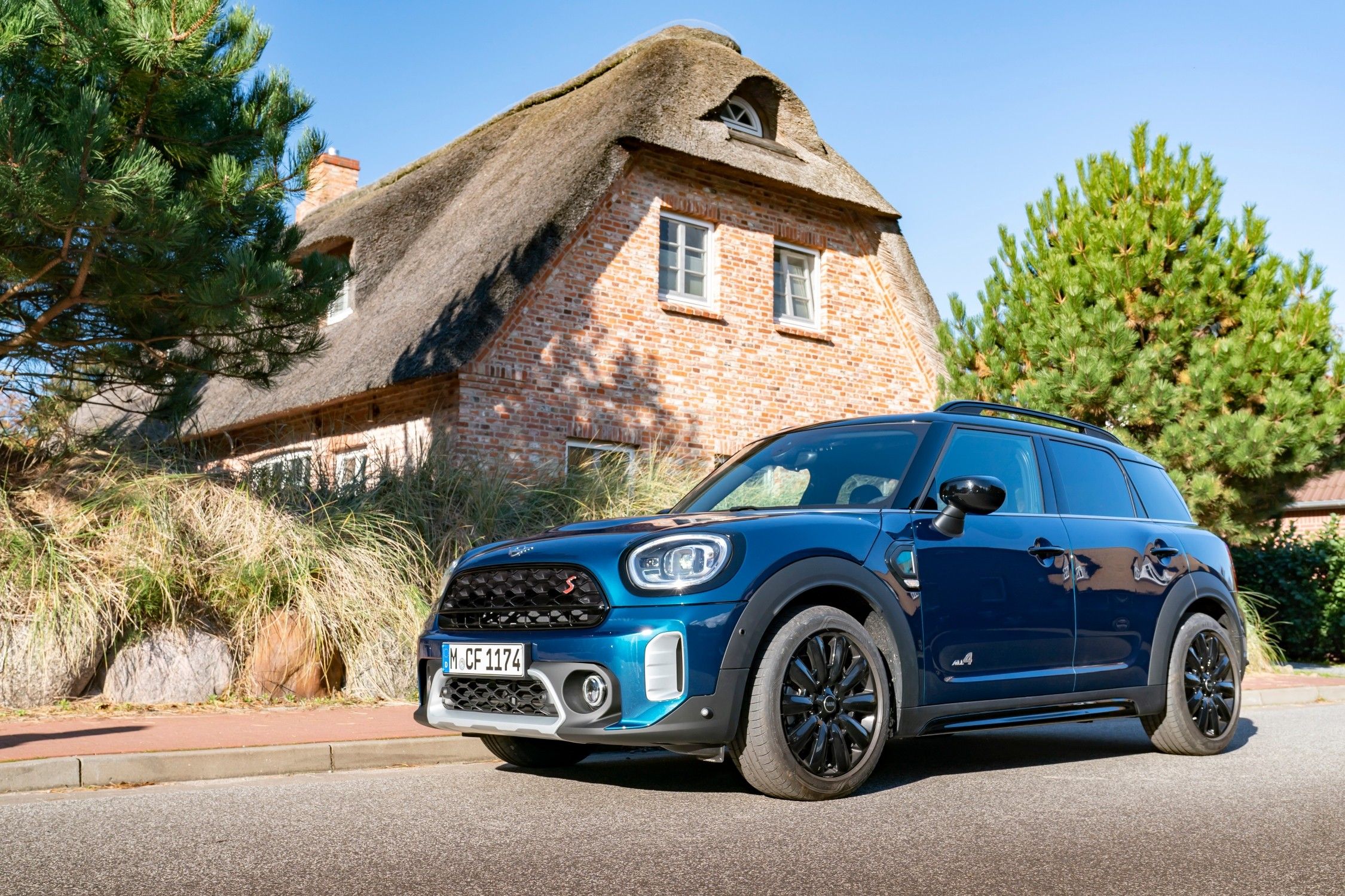 Mini Launches Limited-Run Countryman Boardwalk Edition