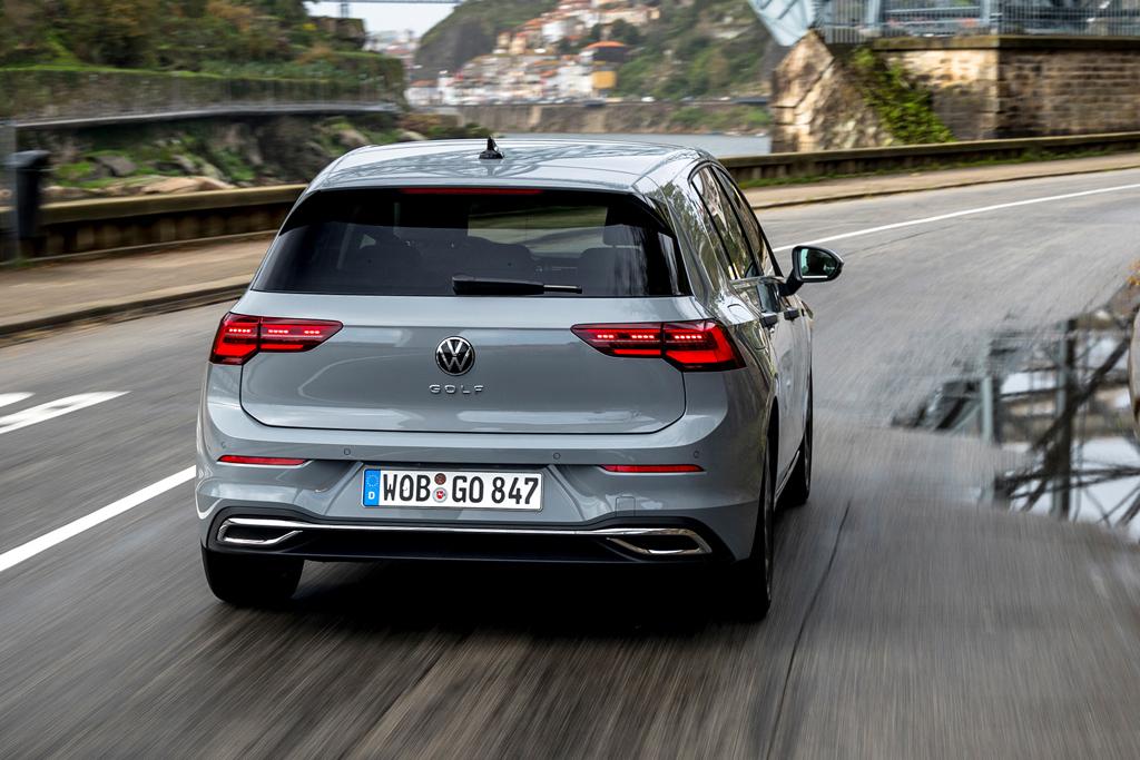 2020 VW Golf Interior Revealed For The First Times