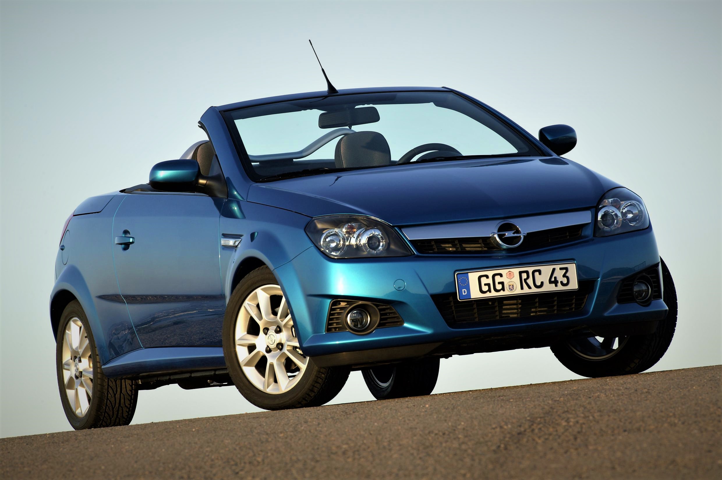 2013 Opel Astra Convertible Announced