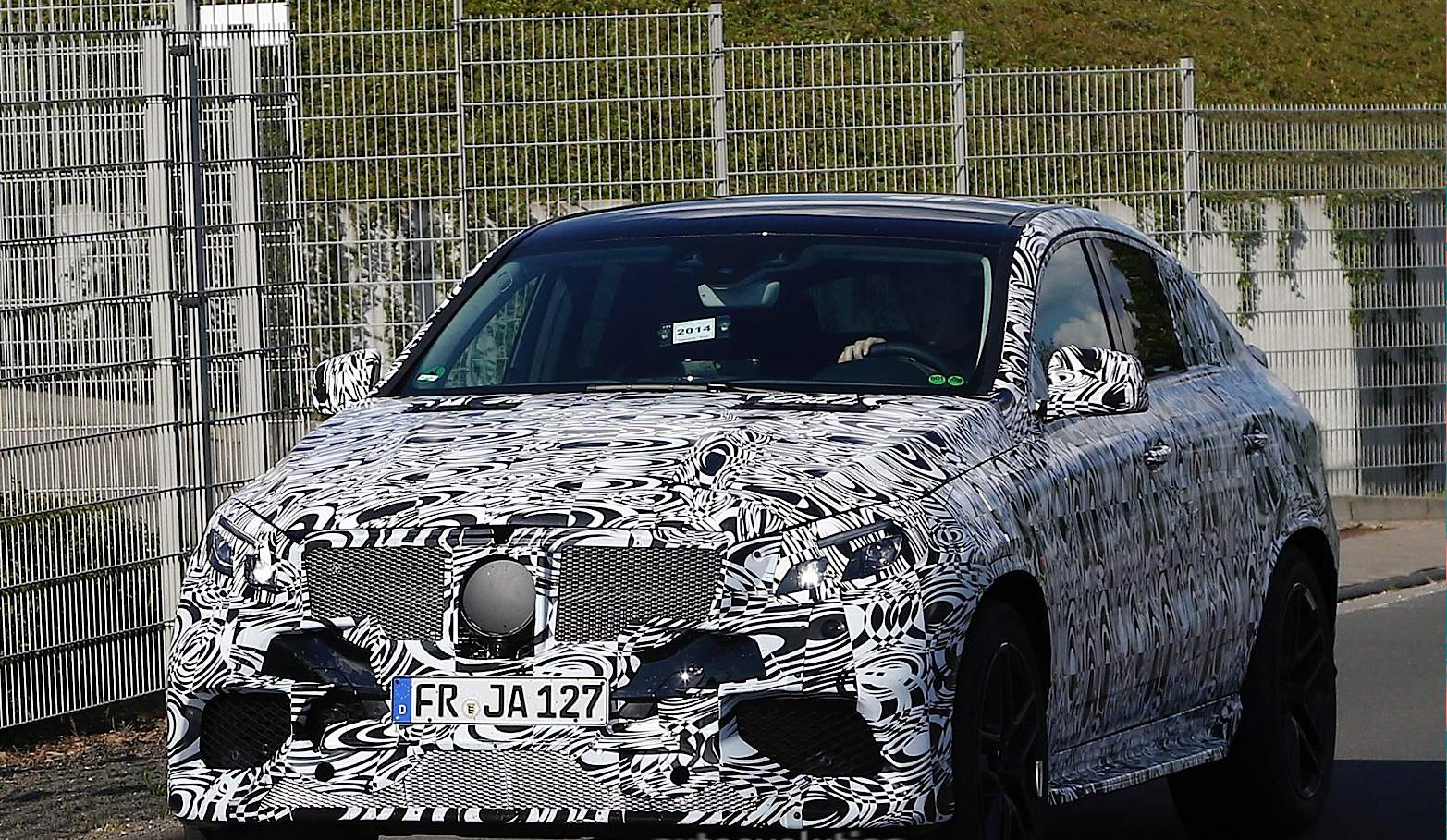 2016 Mercedes-Benz ML 63 AMG Coupe spotted for the first time