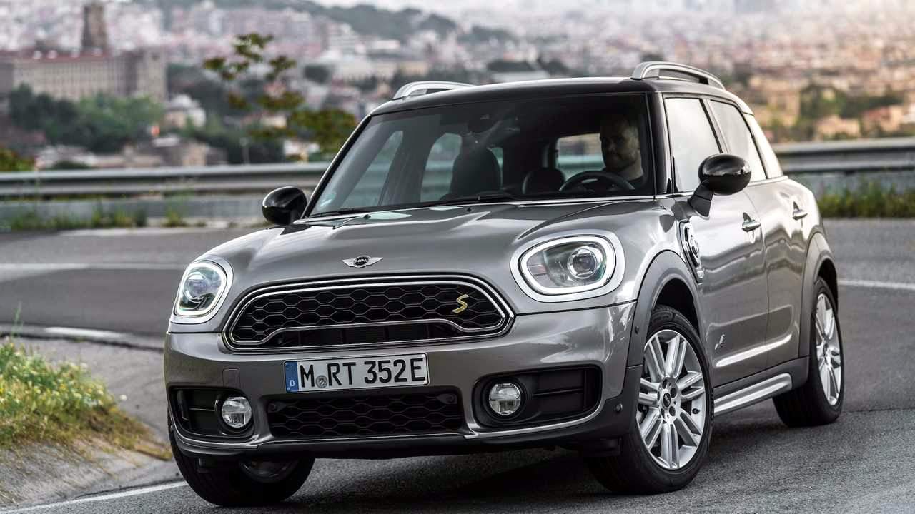 2020 Mini Cooper S Countryman All4 Gets 30% more Electric Range