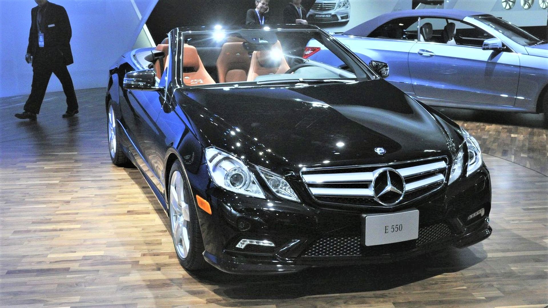 Detroit: Mercedes-Benz E-Class Cabriolet World Debuts in 2010