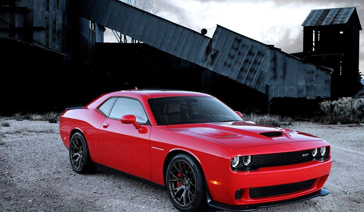 Dodge Challenger SRT Hellcat produces 707 bhp