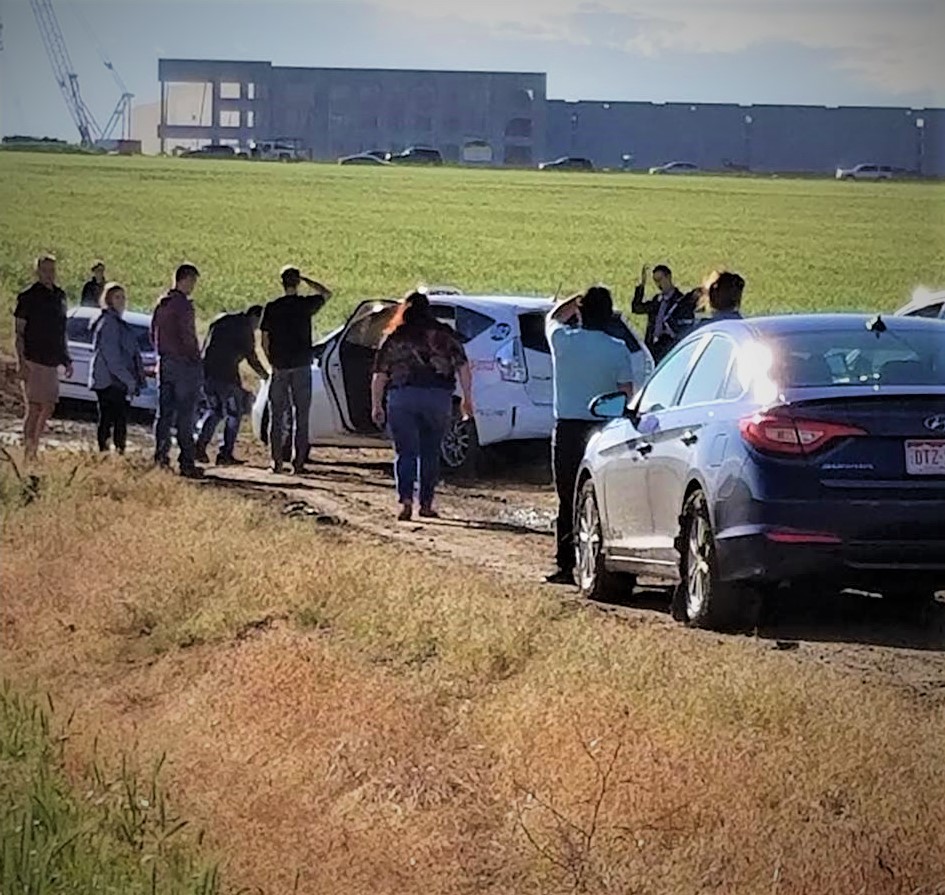 Google Maps Detour Leaves Nearly 100 Drivers Trapped In An Empty Field