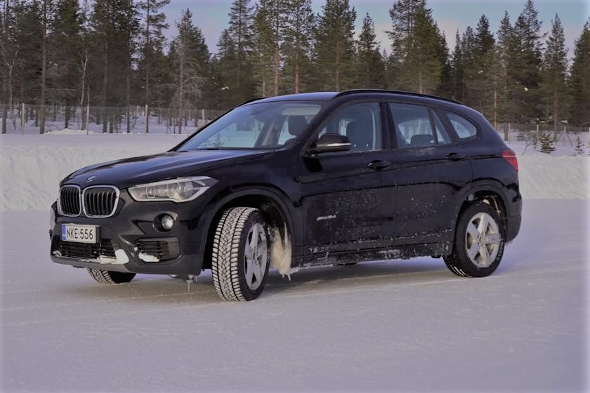 It's a bad idea to install only two winter tires