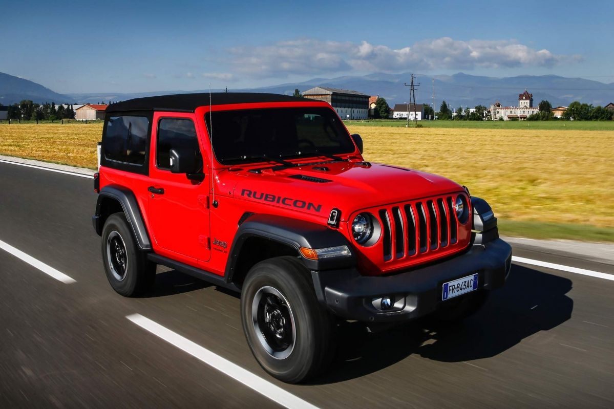 Jeep Wrangler With 200-HP Turbodiesel Climbs into Europe