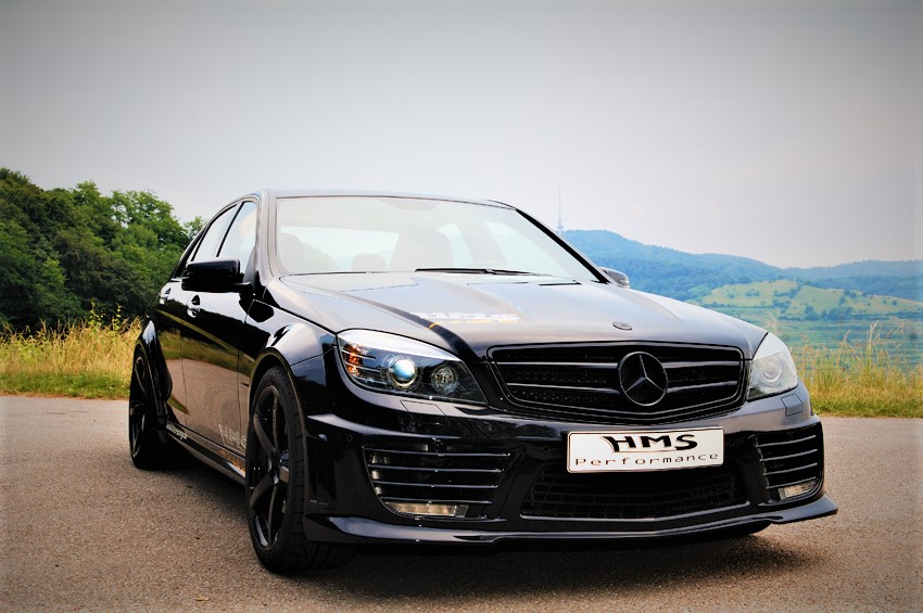 Mercedes C63 AMG supercharged by HMS-tuning outputs 690 HP