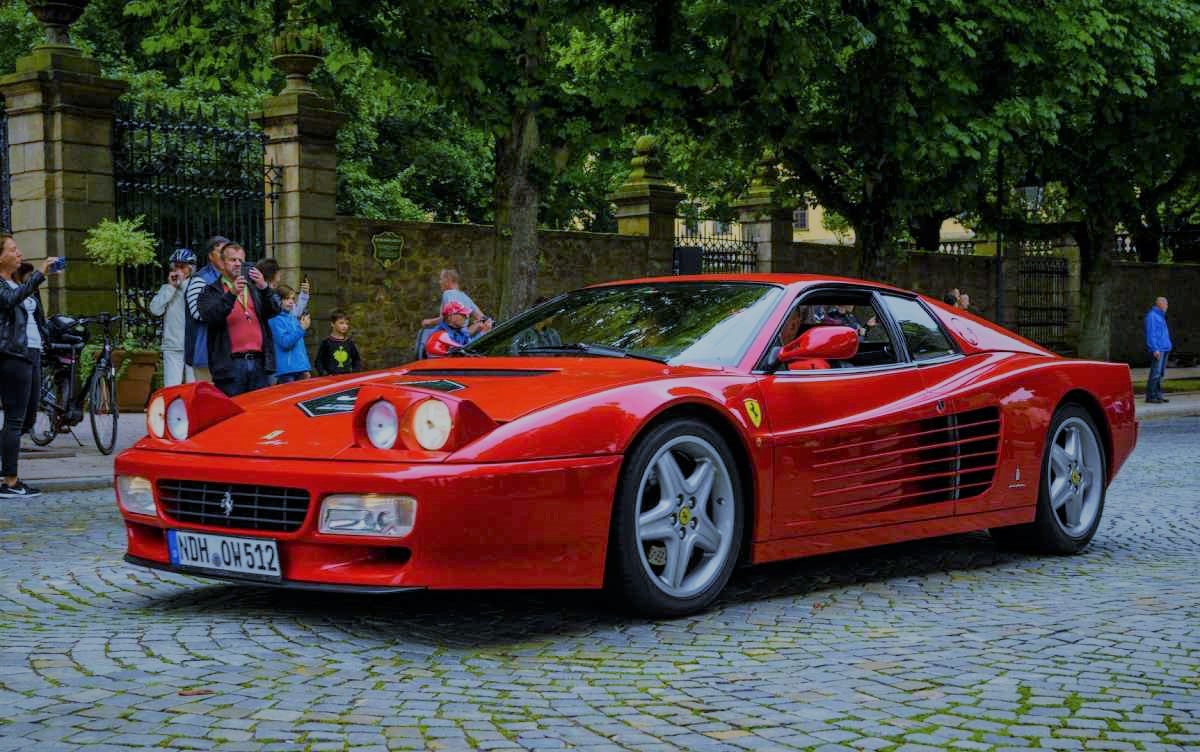 Puerto Rico: Who will save this abandoned Ferrari Testarossa?