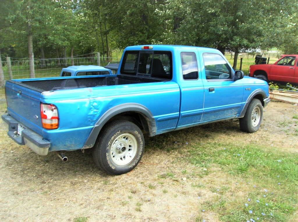 Watch A Diver Help Retrieve A Sunken Ford Ranger Pickup