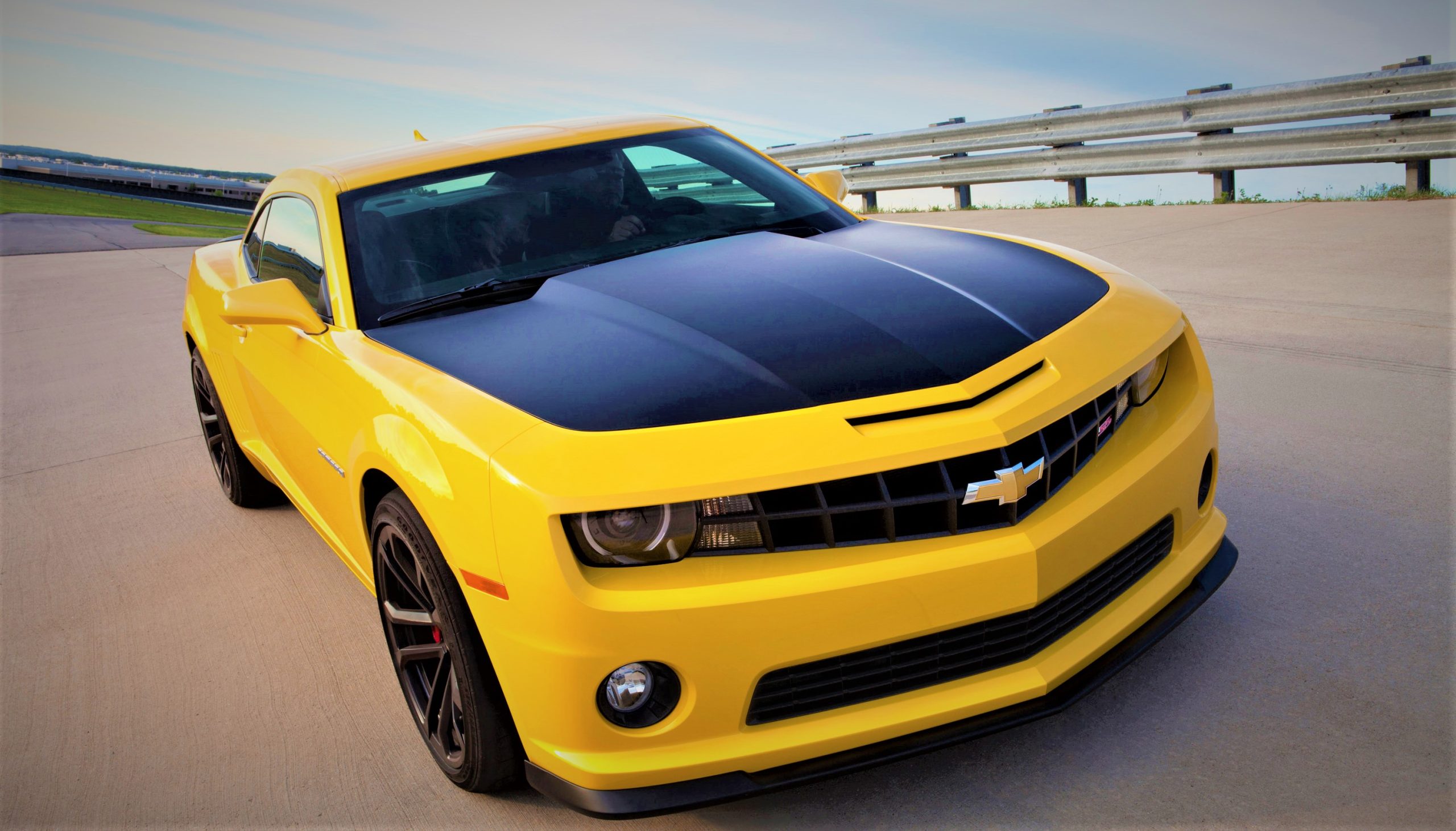 2013 Chevrolet Camaro SS with 1LE performance package revealed