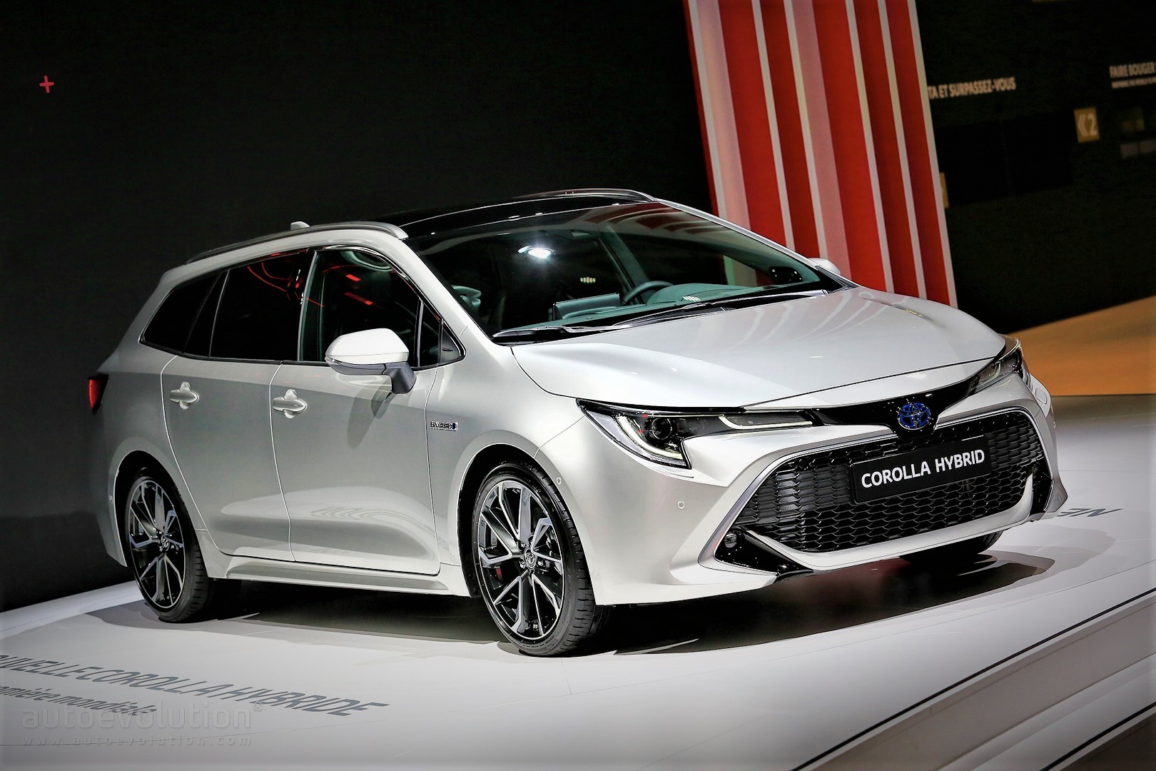 2019 Toyota Corolla Hatch and Wagon Bid Adieu to Auris in Paris