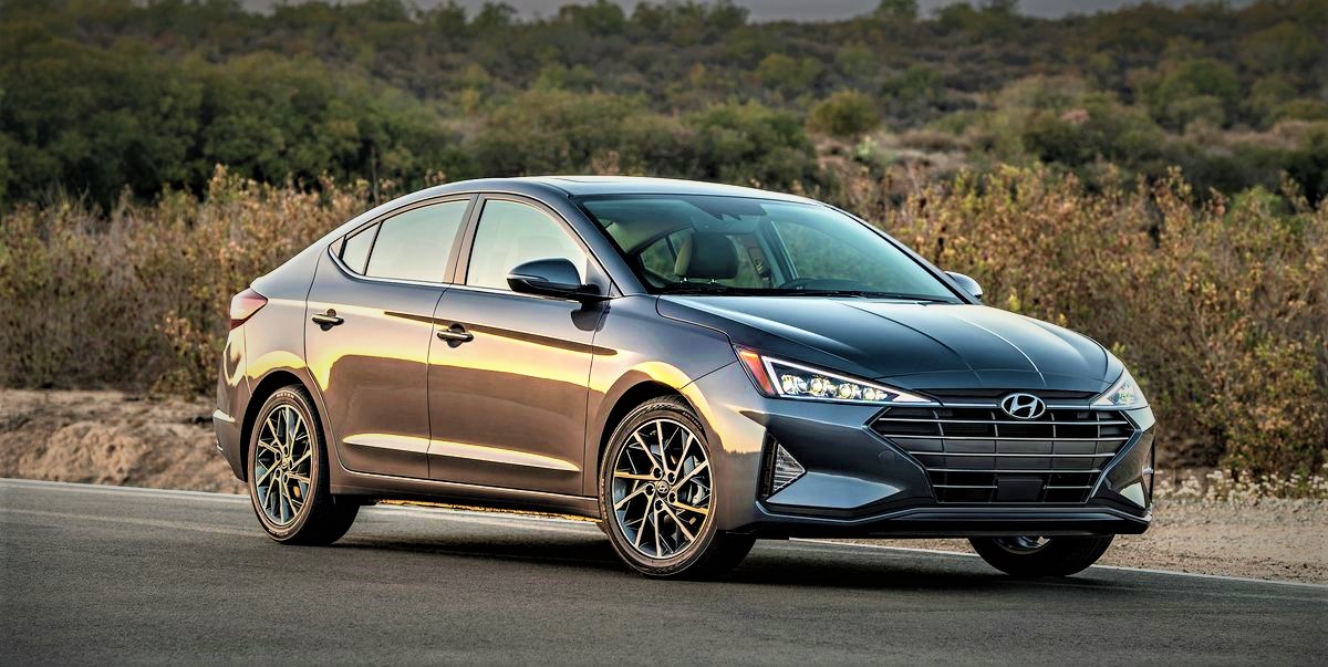 2020 Hyundai Elantra Drops Manual, Gains More Standard Features