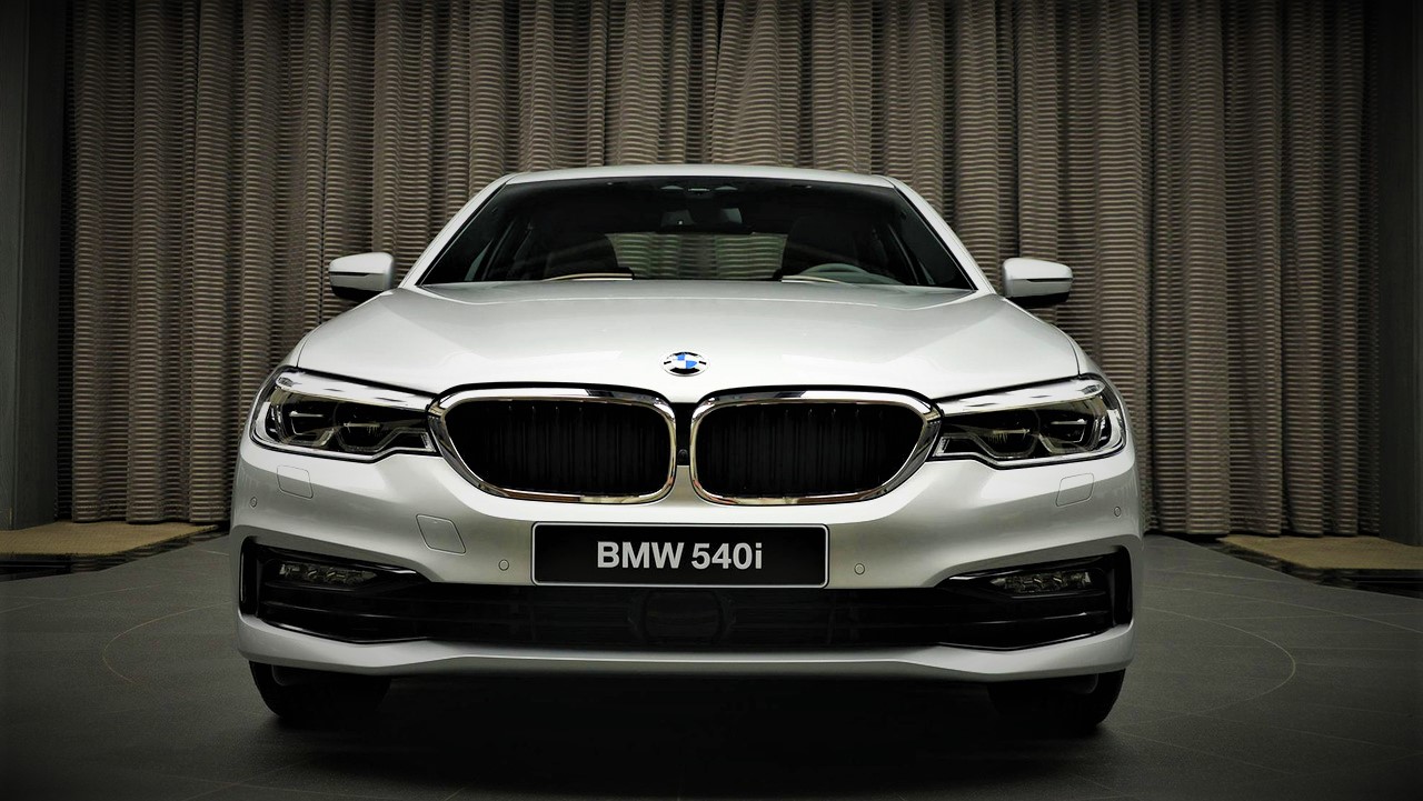 Abu Dhabi Motors presents the BMW 540i Sport Line in elegant design