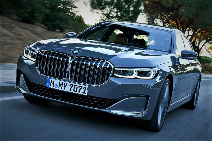 BMW 7 Series Facelift: Designer explains the Giant Grille