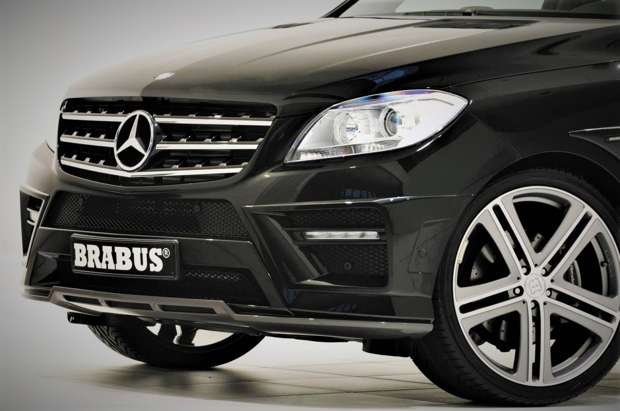 Brabus tuned 2012 Mercedes-Benz ML 63AMG Mercedes-Benz heading to Essen